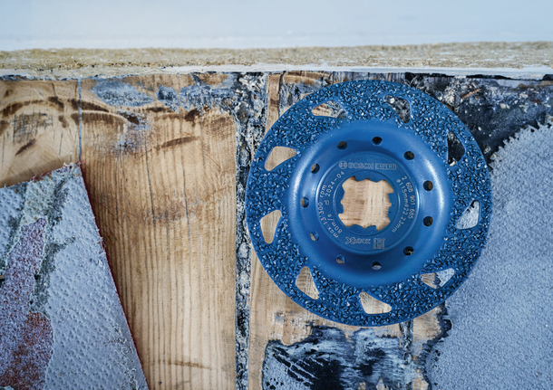 BoschEXPERT 硬质合金磨盘，适用于木材和油漆。.