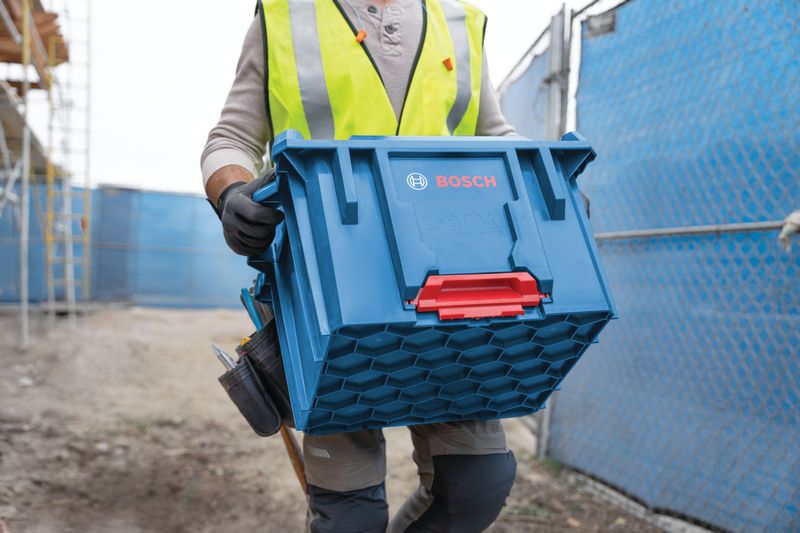 BoschL-BOXX 承包商工具箱搬运系统。